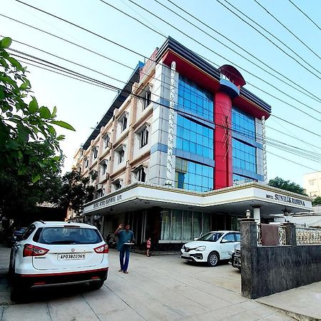 Hotel Sunilkrishna Tirupati Exterior photo