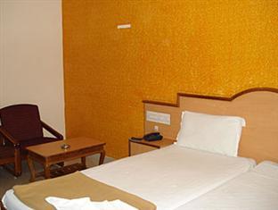 Hotel Sunilkrishna Tirupati Exterior photo